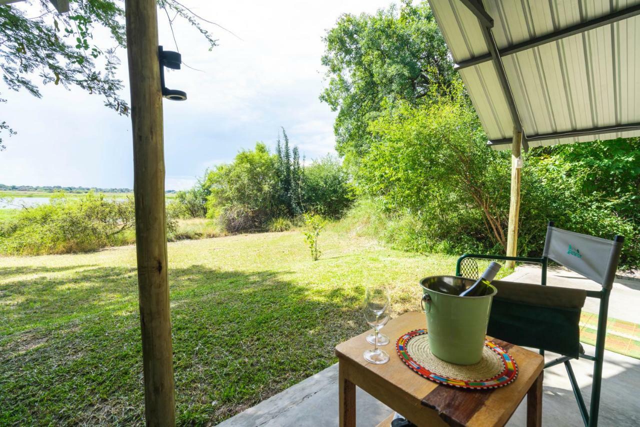 Caprivi Mutoya Lodge And Campsite Katima Mulilo Eksteriør billede
